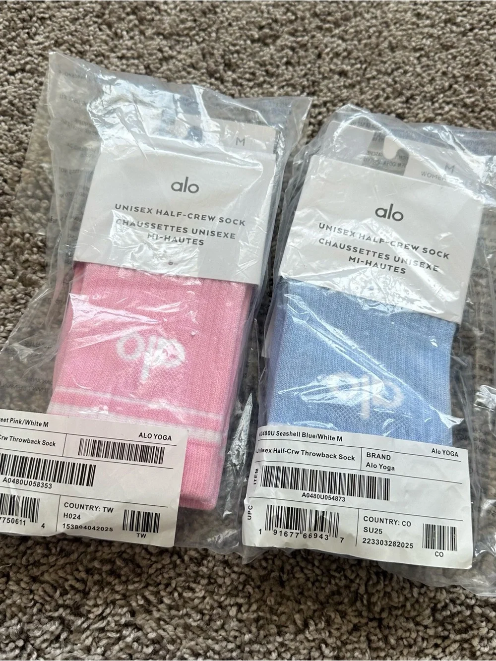 ALO Yoga Unisex Half-Crew Socks — Pink & Light Blue (Pair)